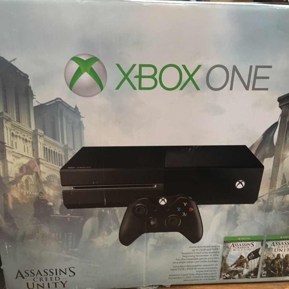Microsoft Xbox One Assassin's Creed Unity Bundle